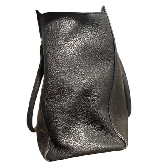 Kate Spade Chester Street Allyn - Black
Excellent condition - Picture 5 of 8